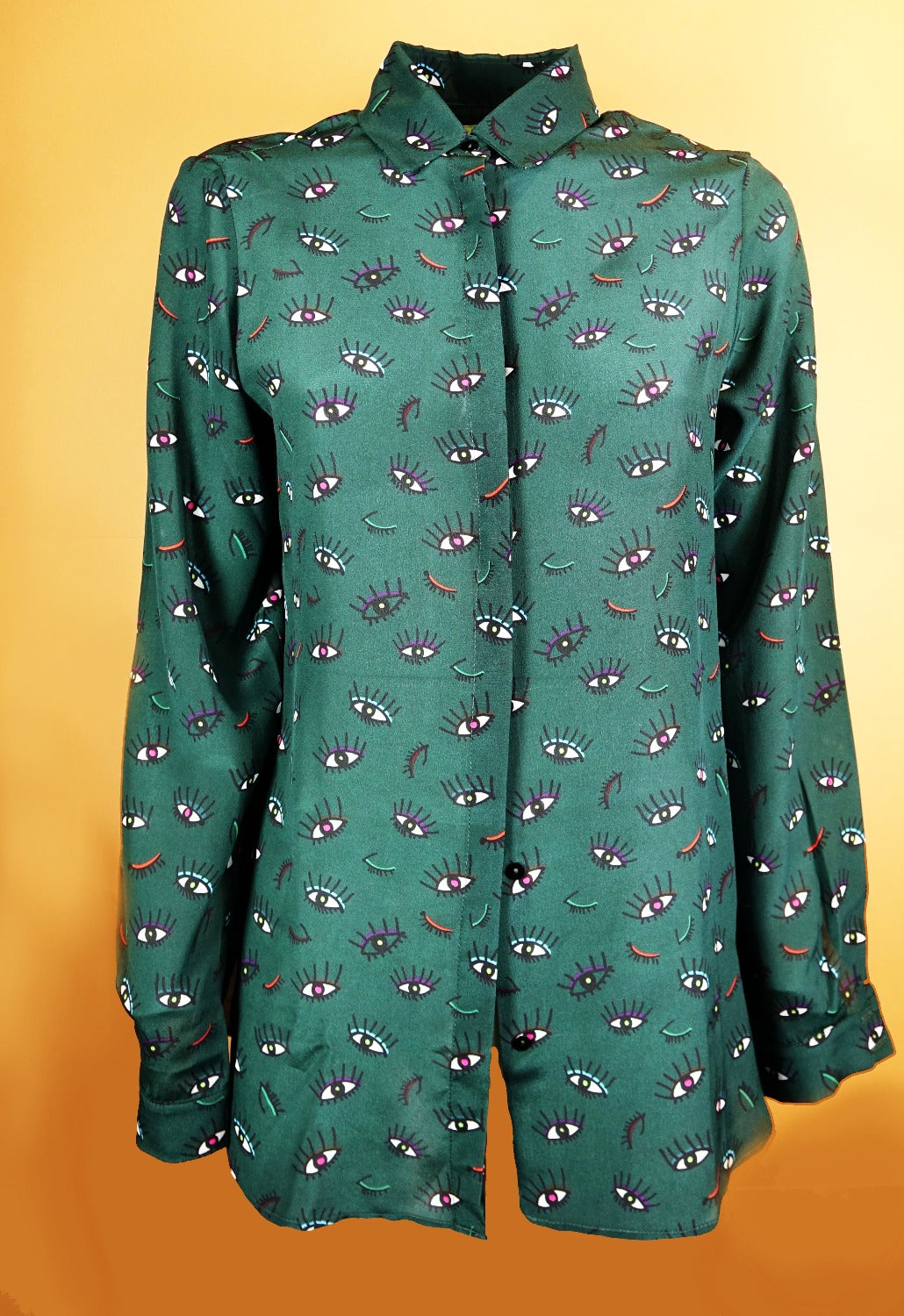 Camicia   Elsa occhietti fondo verde scuro