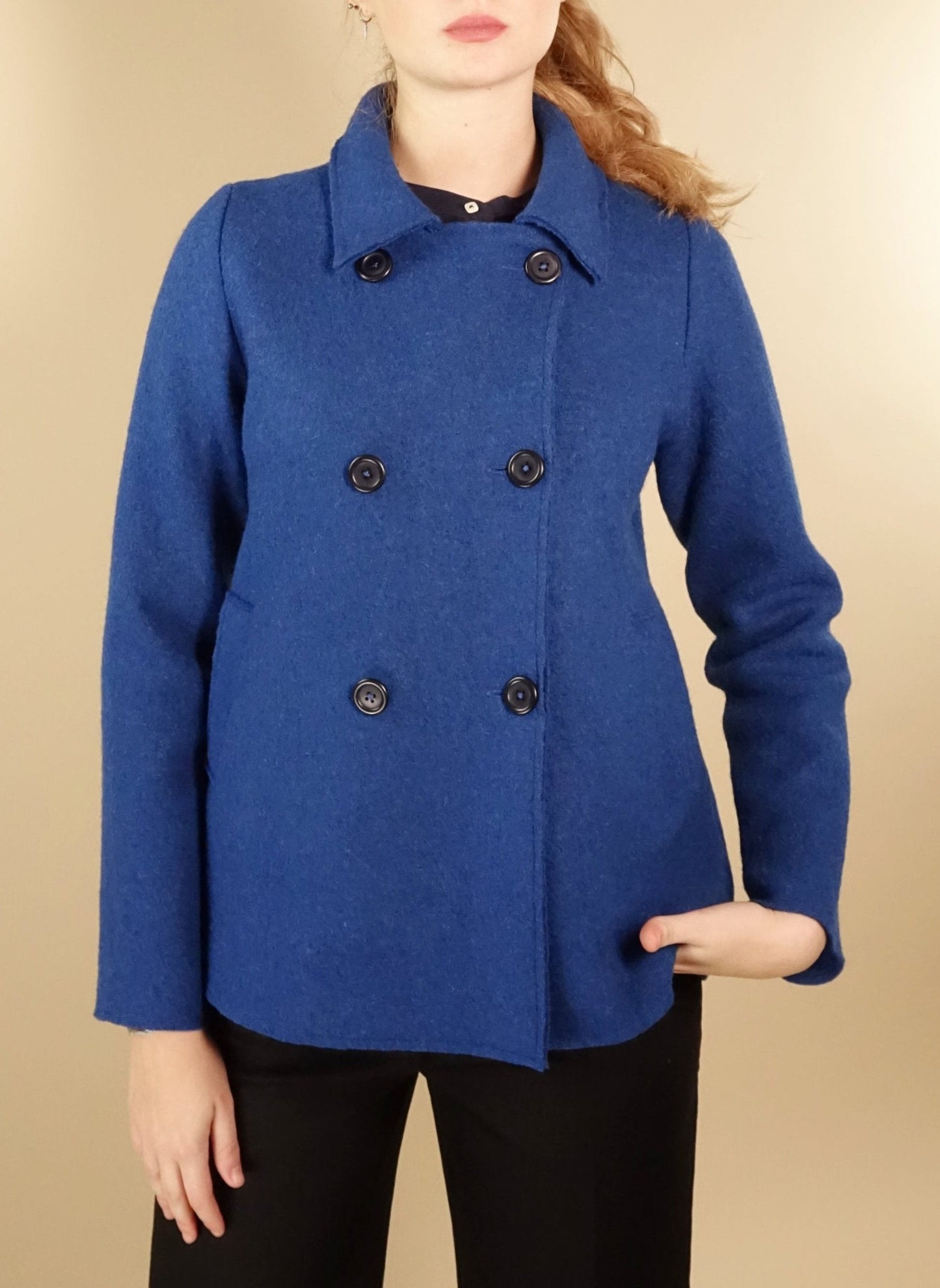 Giacca  Alesund in  100% lana cotta blu chiaro