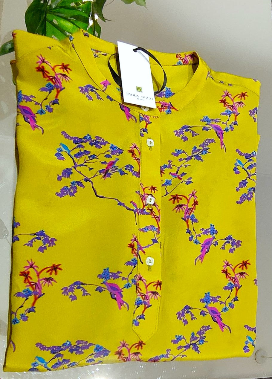 "Unique" silk shirt with "Cineserie" pattern with yellow background